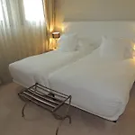 Castillo Del Bosque La Zoreda Отель 5*