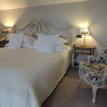 Castillo Del Bosque La Zoreda Hotel 5*