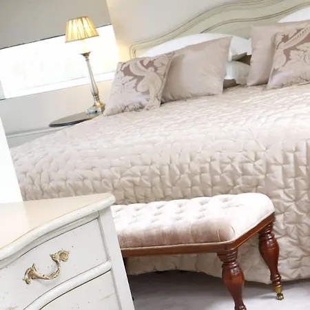 Ξενοδοχείο Castillo Del Bosque La Zoreda La Manjoya