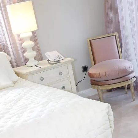 Castillo Del Bosque La Zoreda Hotell