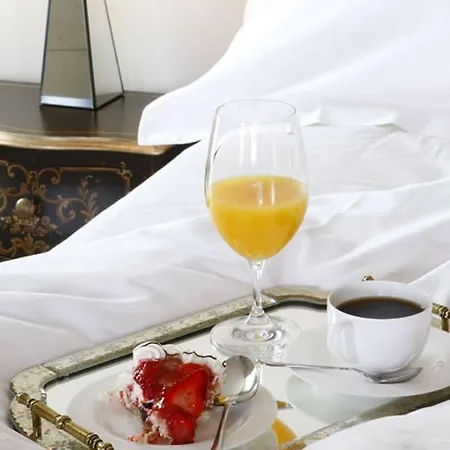 Hotell Castillo Del Bosque La Zoreda La Manjoya