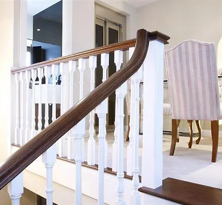 Castillo Del Bosque La Zoreda 5* La Manjoya