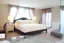 Hotel Castillo Del Bosque La Zoreda 5*