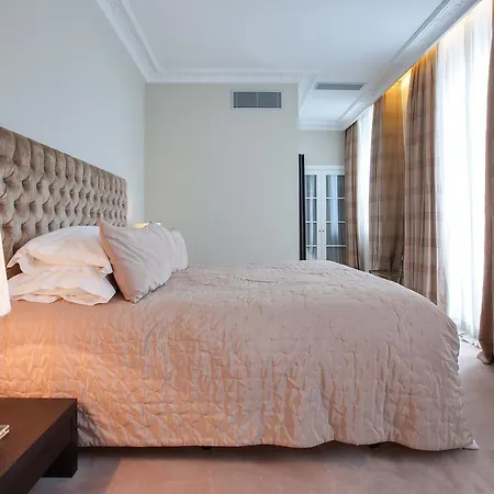 Hotel Castillo Del Bosque La Zoreda La Manjoya