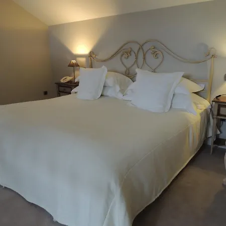 Castillo Del Bosque La Zoreda Ξενοδοχείο