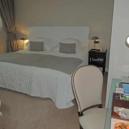 Hotell Castillo Del Bosque La Zoreda La Manjoya