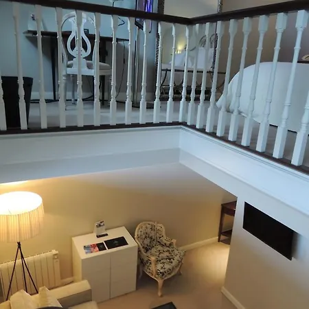 Castillo Del Bosque La Zoreda