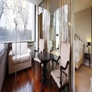 Hotel Castillo Del Bosque La Zoreda 5*