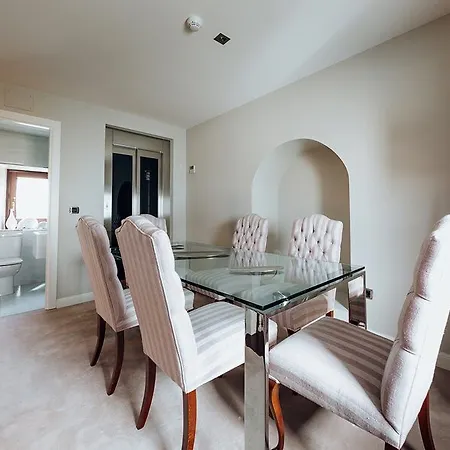 Castillo Del Bosque La Zoreda Ξενοδοχείο La Manjoya