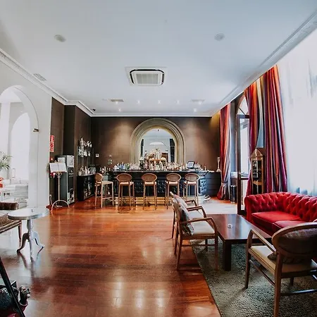 Castillo Del Bosque La Zoreda Hotell