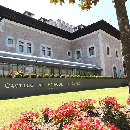 Castillo Del Bosque La Zoreda فندق 5*