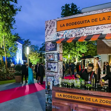 Castillo Del Bosque La Zoreda Hotel 5*