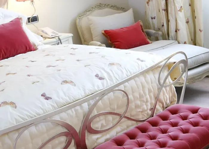 Castillo Del Bosque La Zoreda 5*