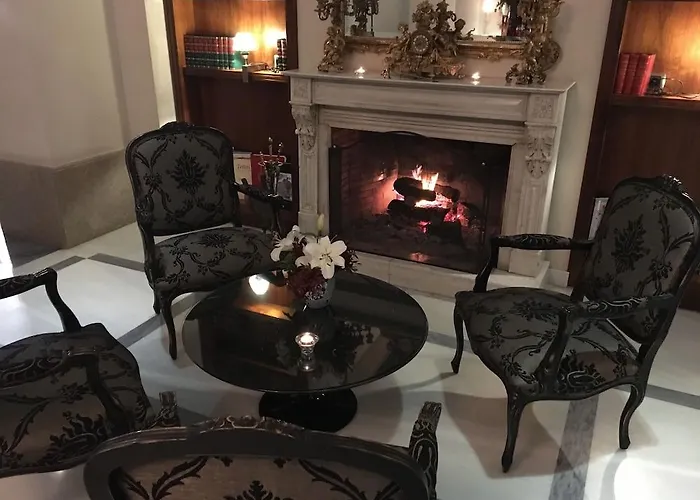 Castillo Del Bosque La Zoreda