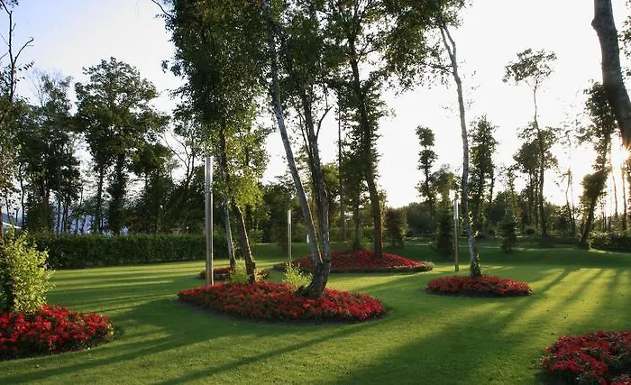Castillo Del Bosque La Zoreda Hotel La Manjoya