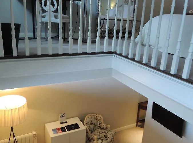 Castillo Del Bosque La Zoreda