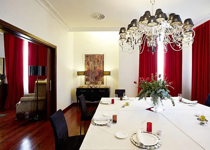 Castillo Del Bosque La Zoreda 5*