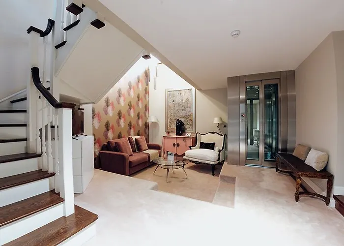 Castillo Del Bosque La Zoreda Hotel 5*