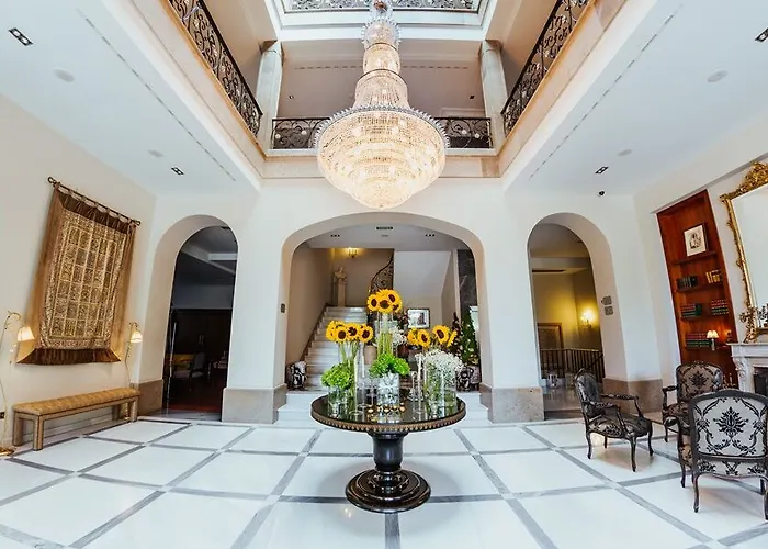 Hotel Castillo Del Bosque La Zoreda