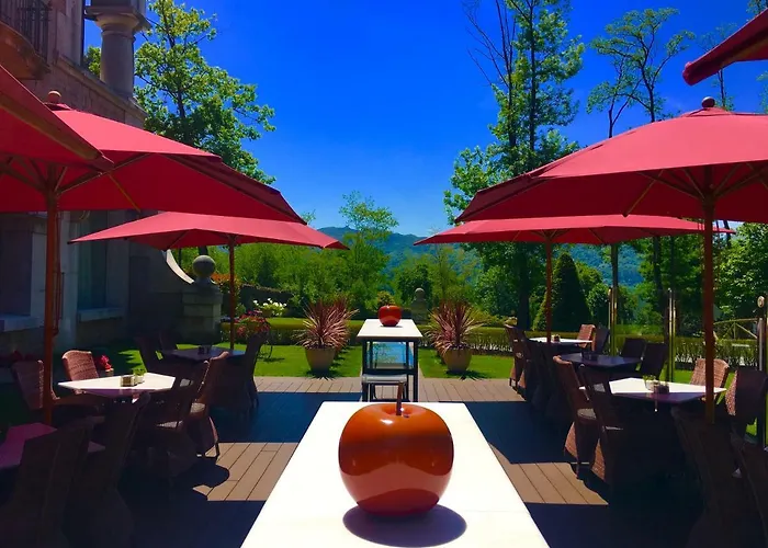 Castillo Del Bosque La Zoreda Hotel La Manjoya